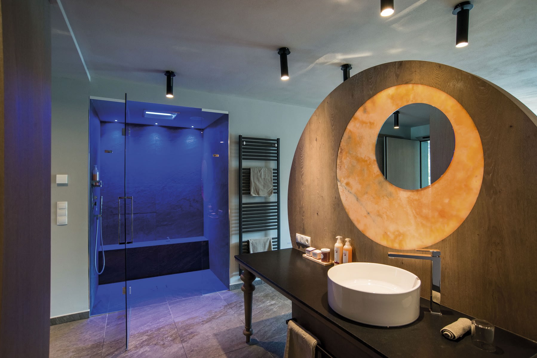 Bathroom Luxury Penthouse Suite DolceVita